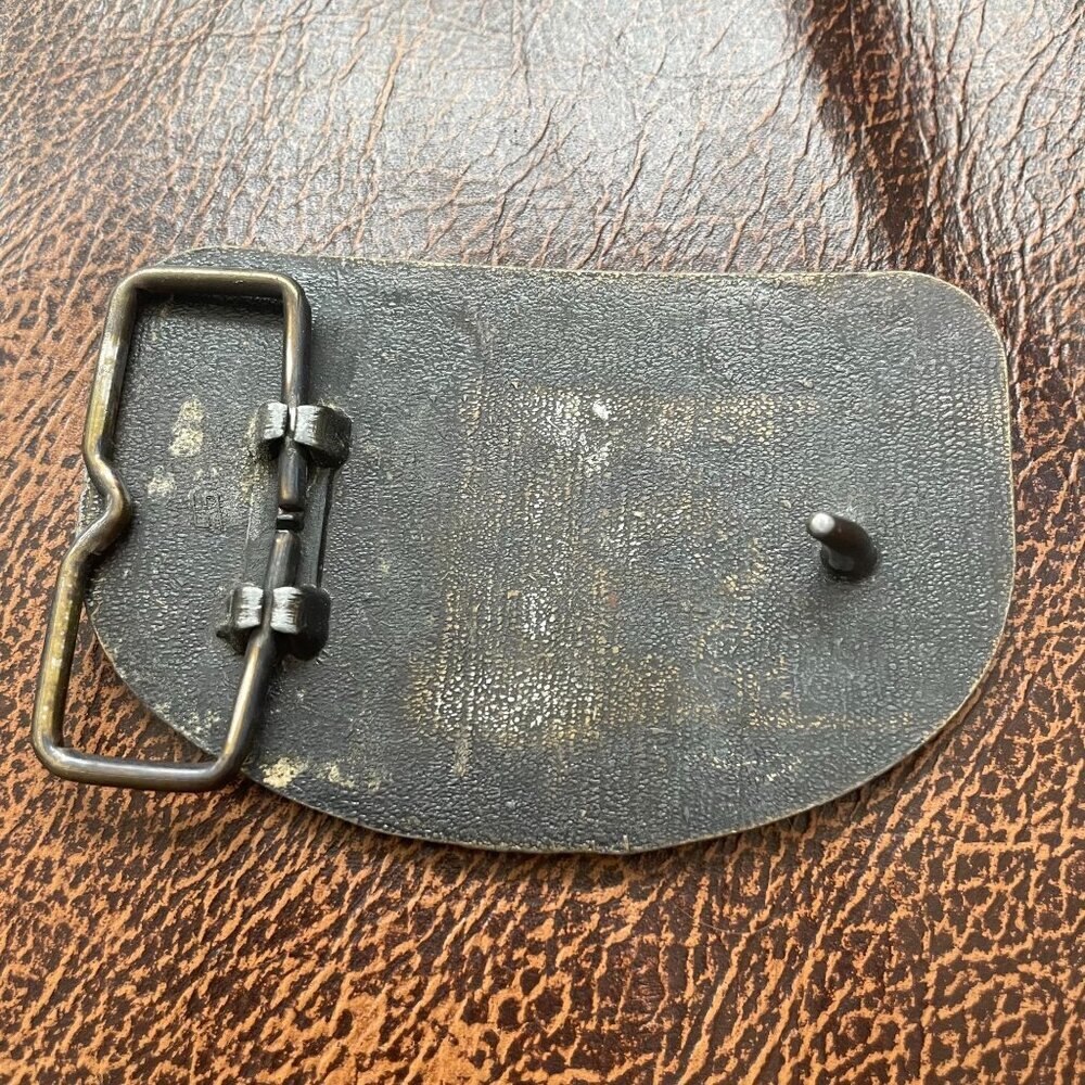VTG Raleigh Lights Brass Belt Buckle Semi-Truck Cigarettes Tobacco 70s Trucker - Picture 2 of 3